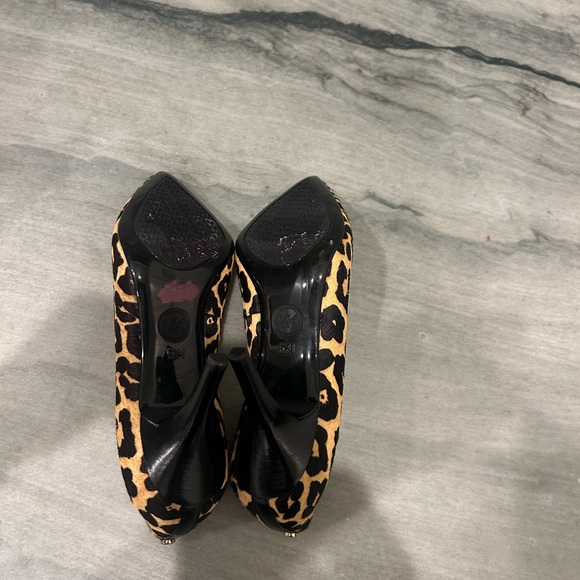 Michael Kors Black and Tan Leopard Heels - Picture 7 of 10